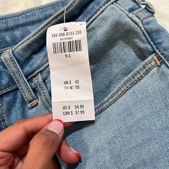 NWOT! Hollister Light Denim Wash Flare Jeans - Picture 4 of 6